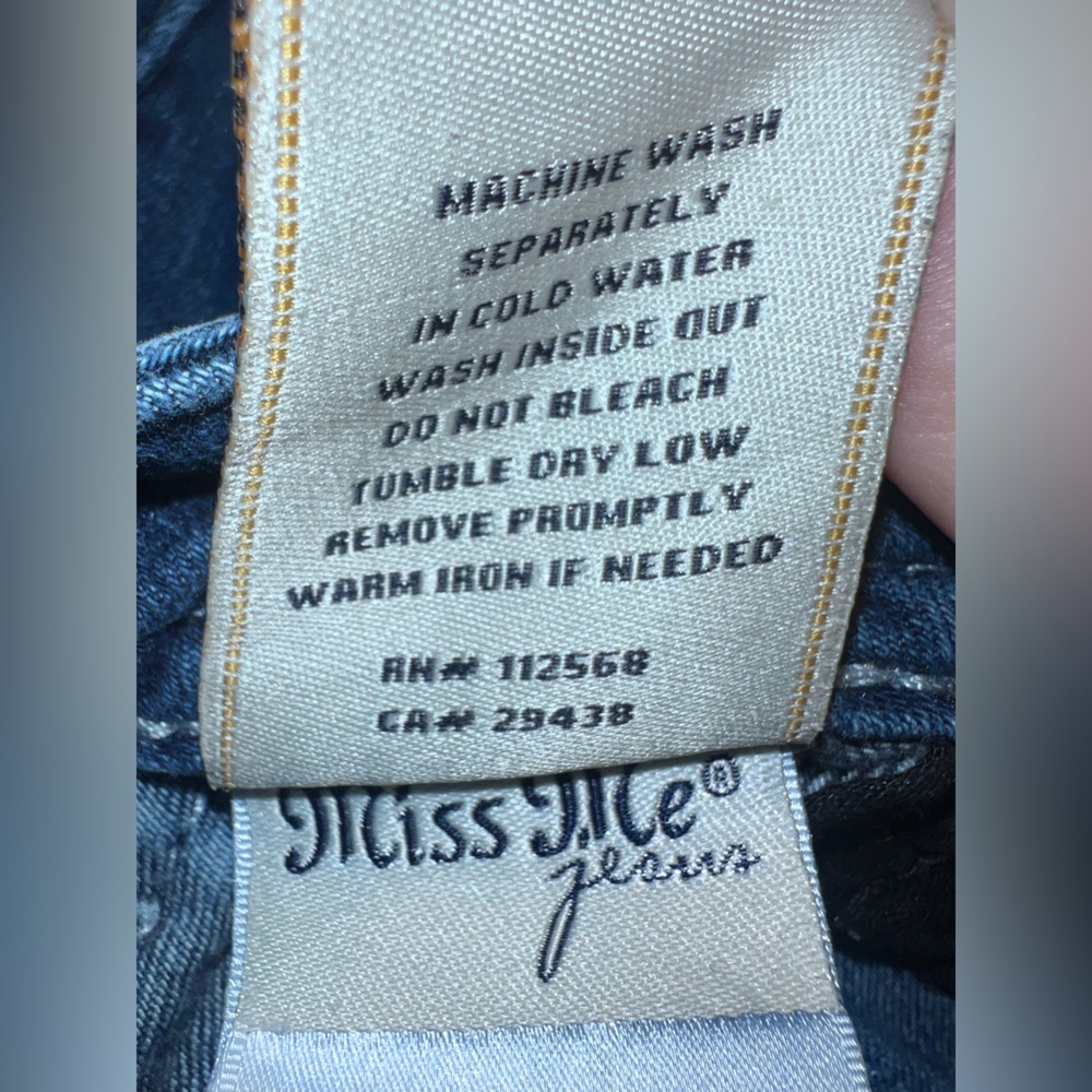 Miss Me Signature Boot Jeans Size 30 Embellished Pocket Y2K Western - Picture 7 of 7